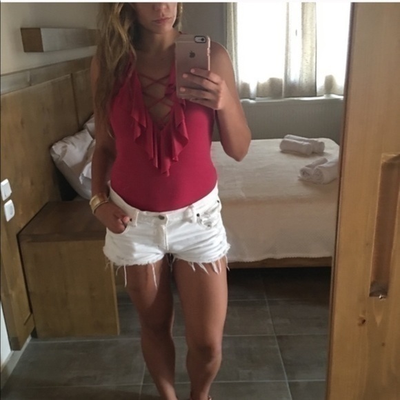 Guess dark pink Ruffle body suit size Medium - Picture 3 of 3